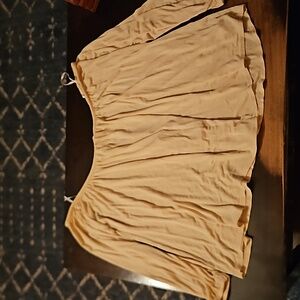 Forever 21 cream flowy crop top